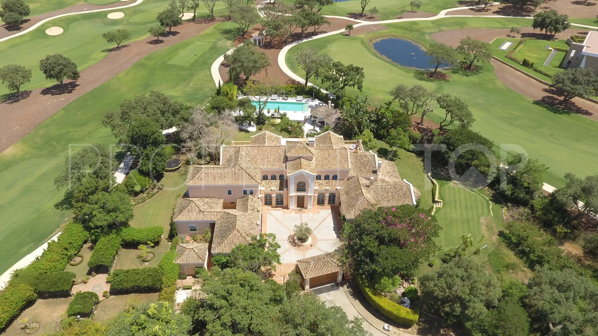 San Roque Club, villa en venta