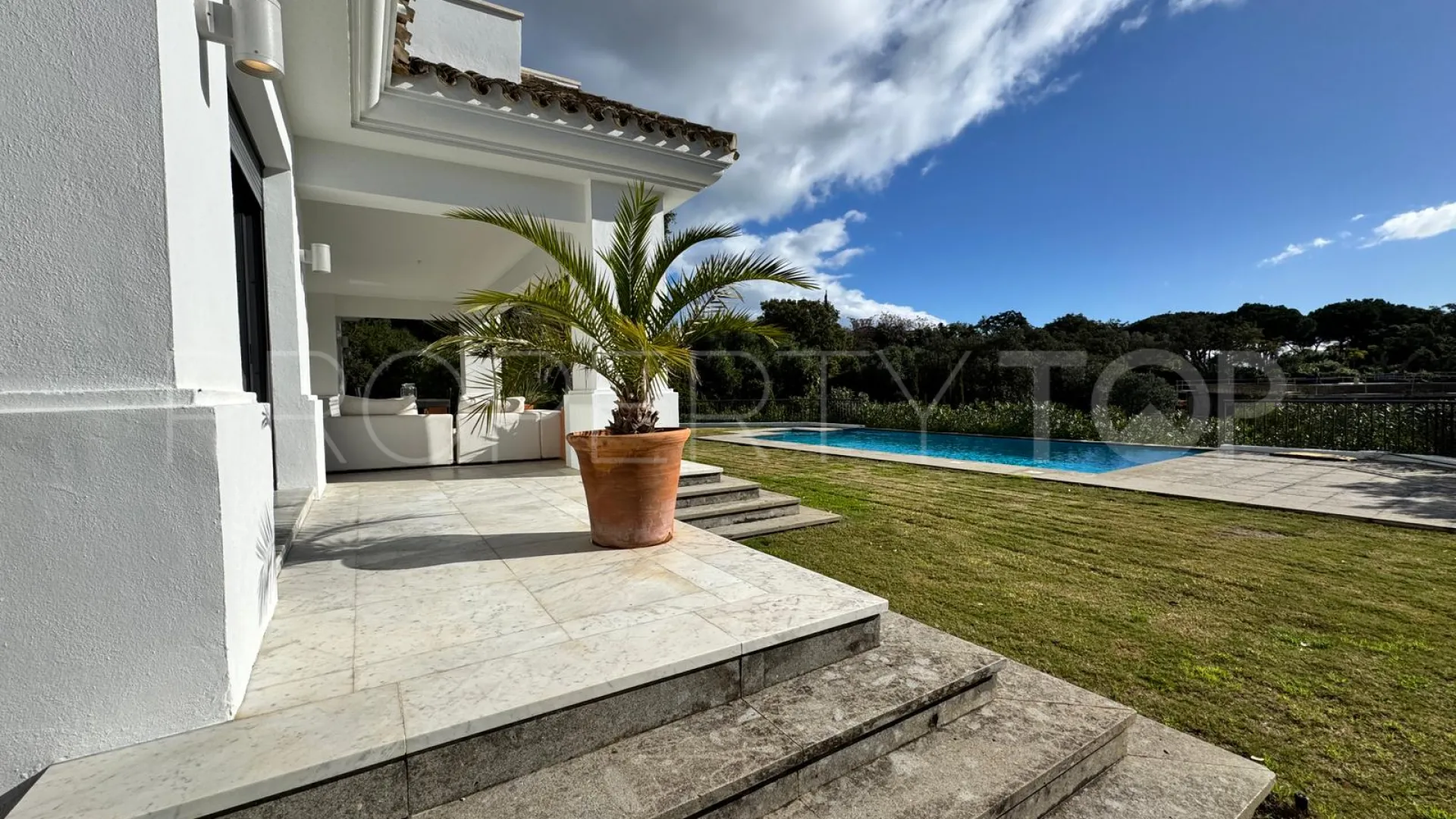 For sale 4 bedrooms villa in Sotogrande