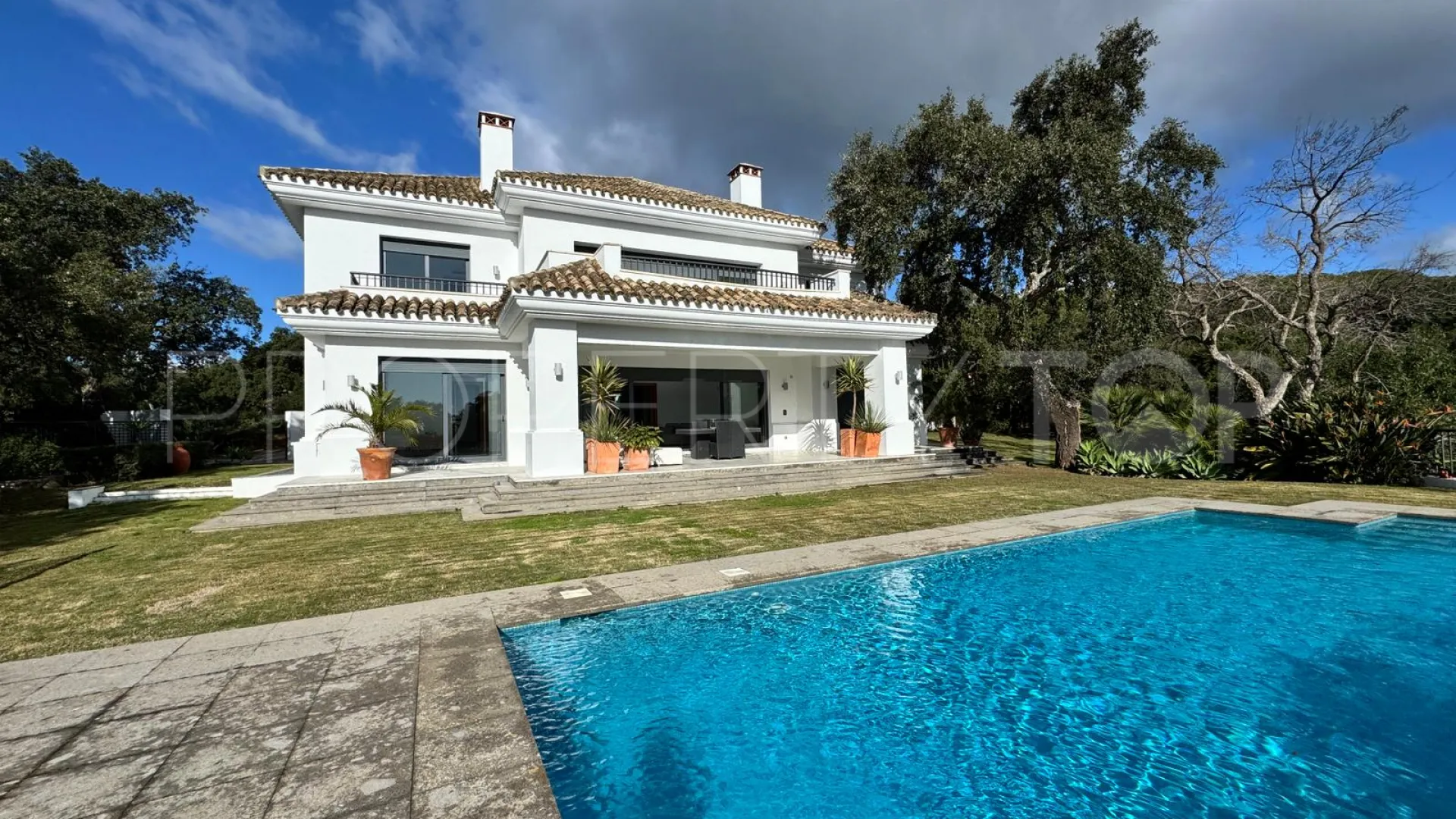 For sale 4 bedrooms villa in Sotogrande