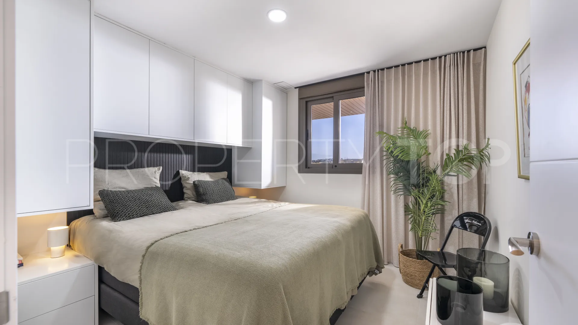 Comprar Ático con 2 dormitorios en Estepona Centro