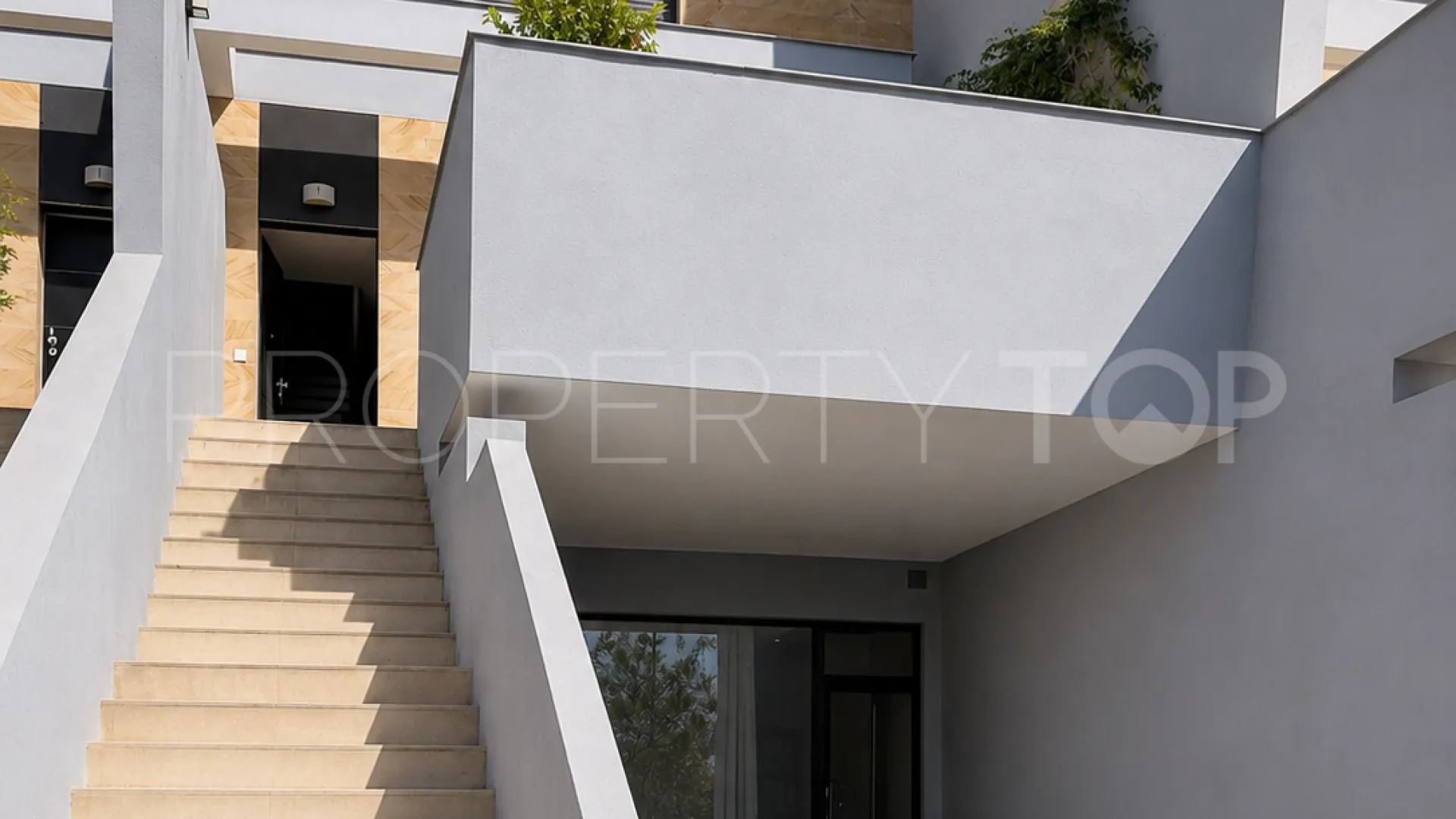 San Enrique de Guadiaro town house for sale