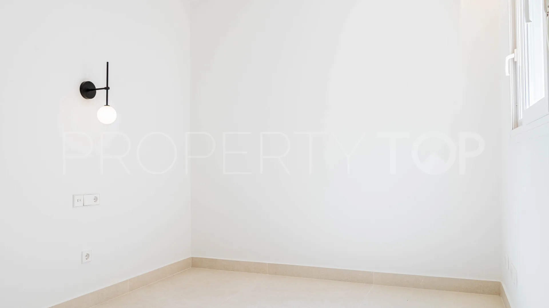For sale Tarifa town house