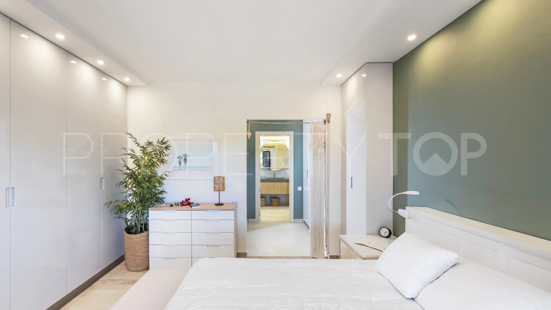 Pareado de 3 dormitorios en venta en Sotogolf