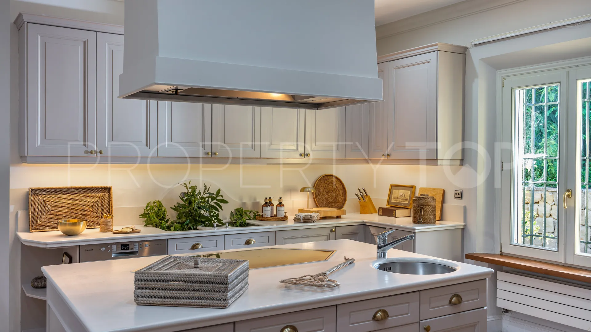 For sale Sotogrande Alto Central 6 bedrooms villa