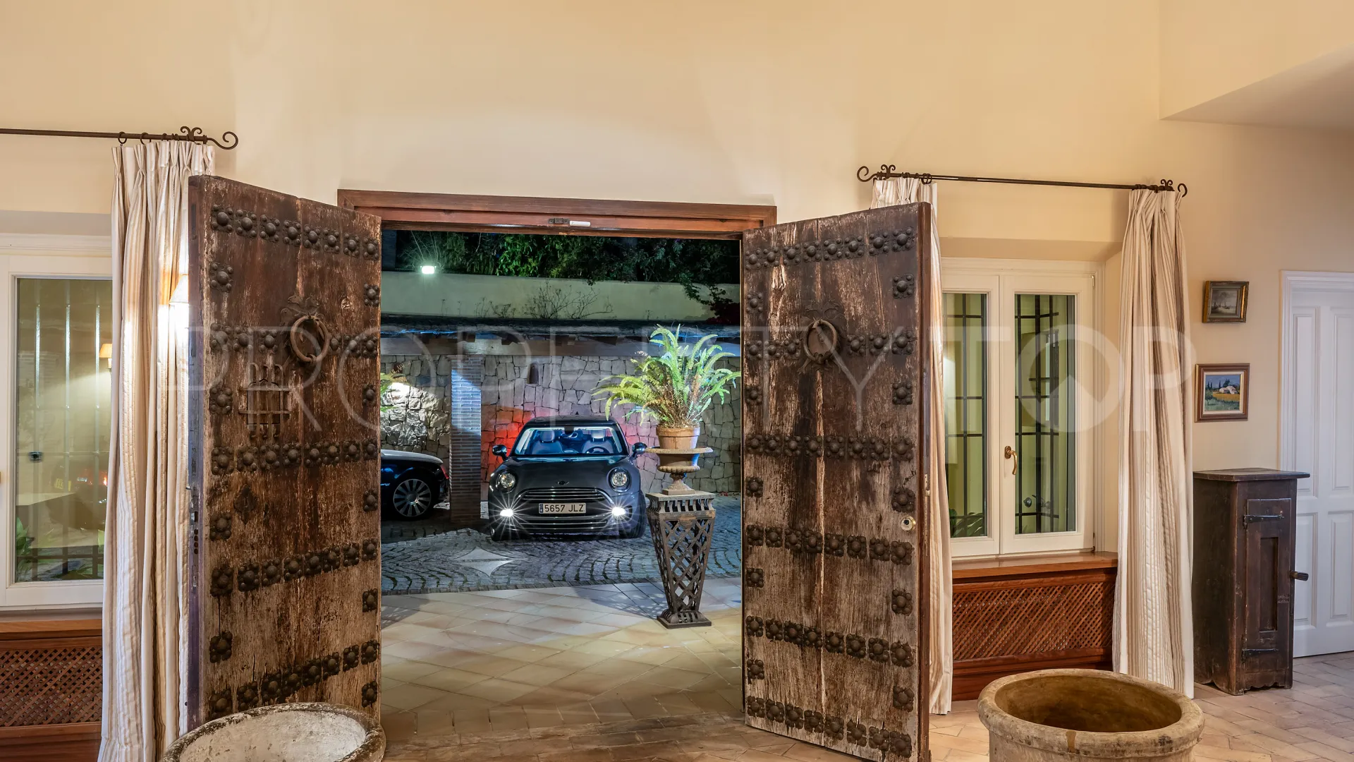 For sale Sotogrande Alto Central 6 bedrooms villa