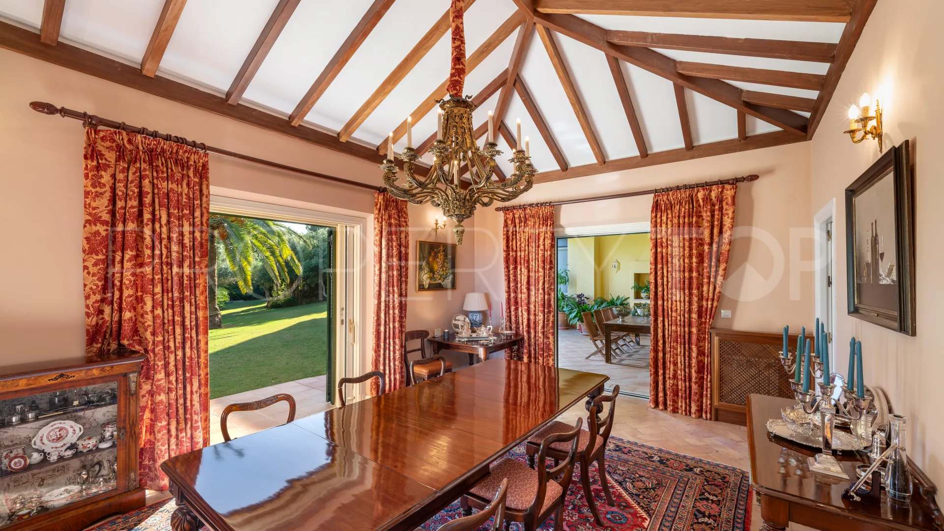 For sale Sotogrande Alto Central 6 bedrooms villa