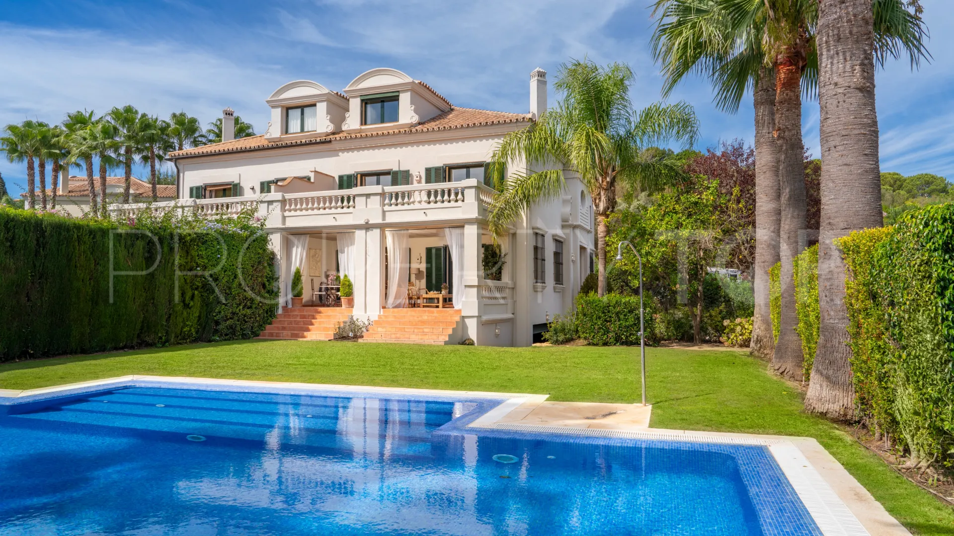 Pareado con 5 dormitorios en venta en Sotogolf