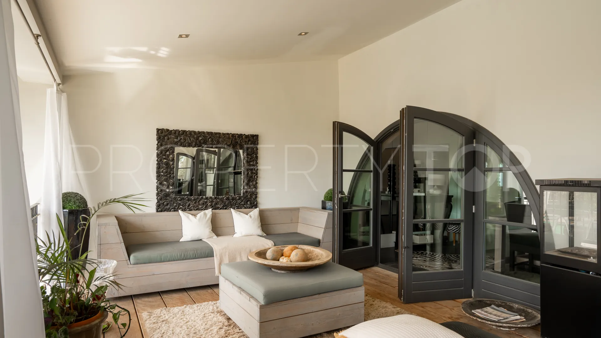 Paraiso Alto villa for sale