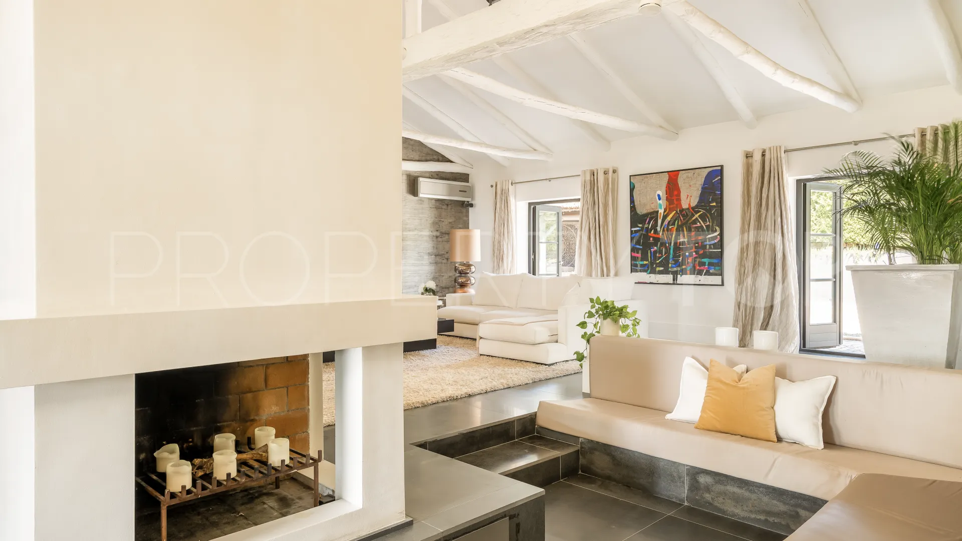 Paraiso Alto villa for sale