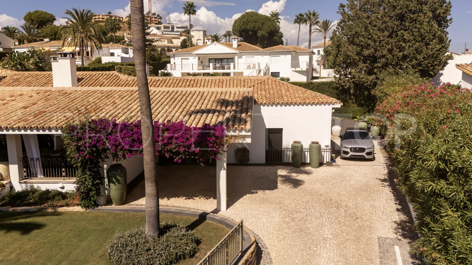 Paraiso Alto villa for sale