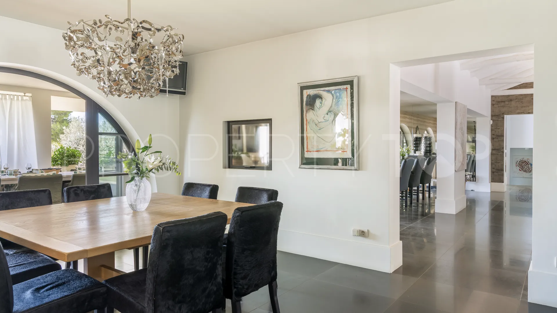 Paraiso Alto villa for sale