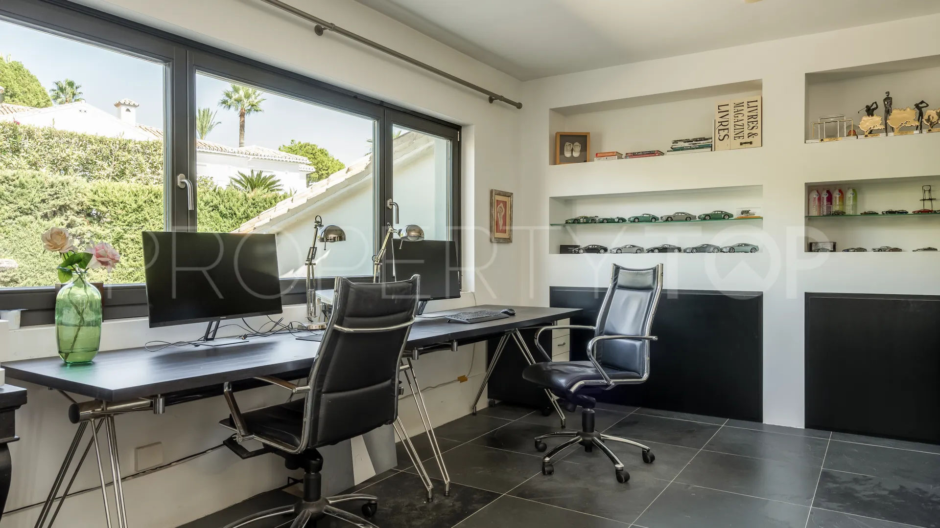 Paraiso Alto villa for sale