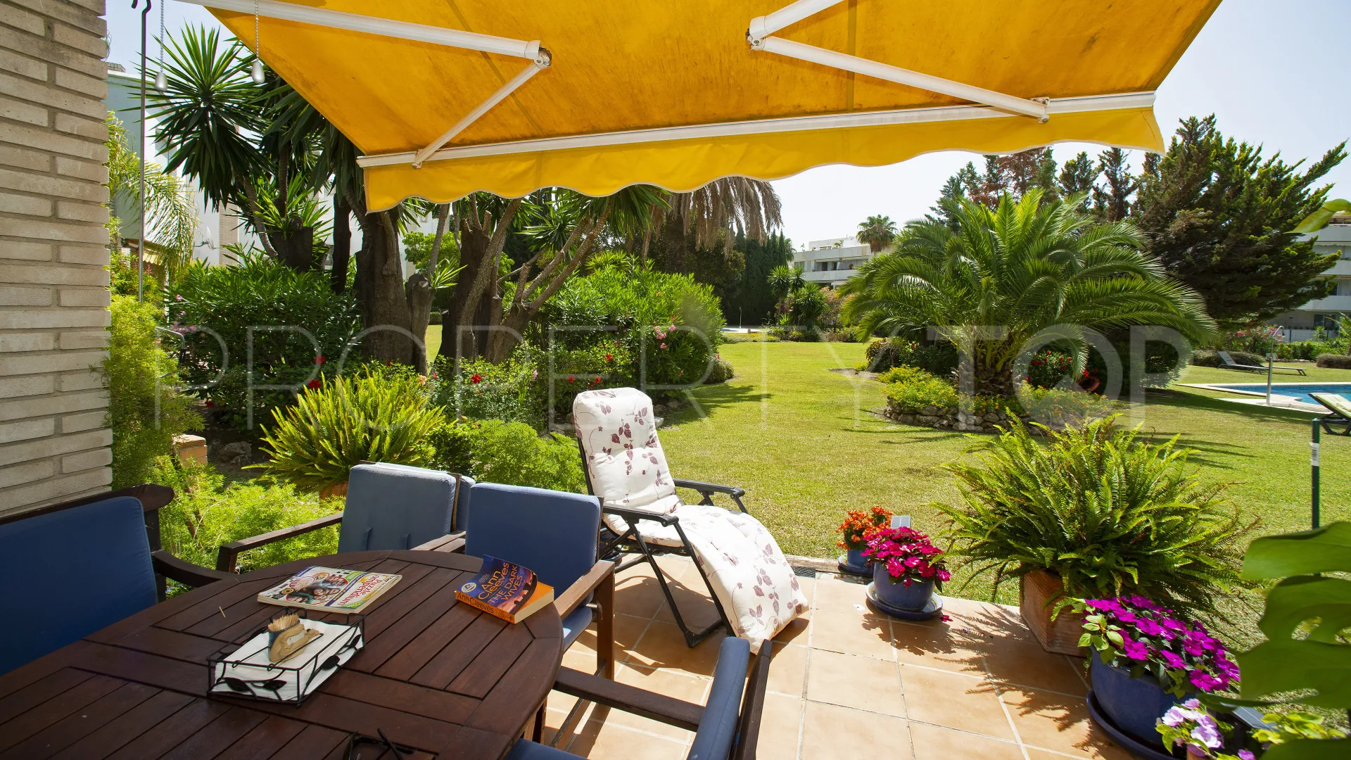 Se vende duplex en Miragolf