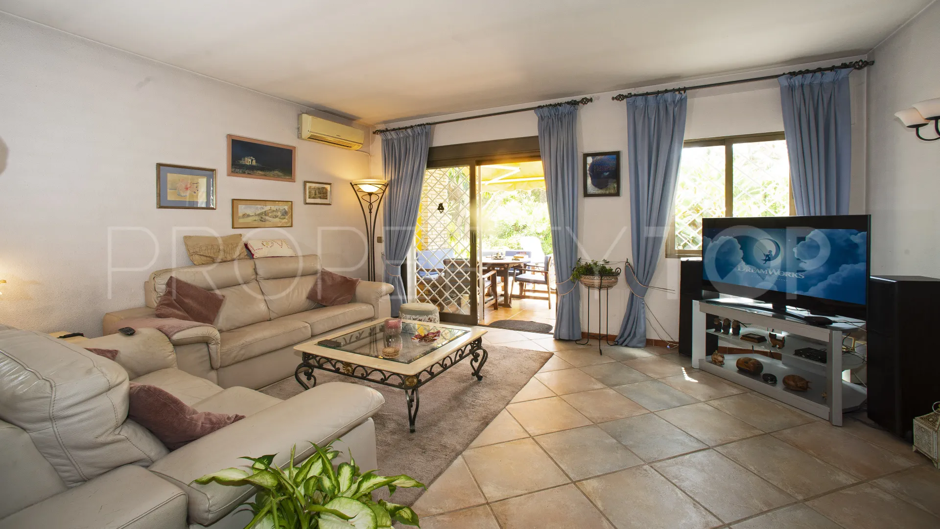 Se vende duplex en Miragolf