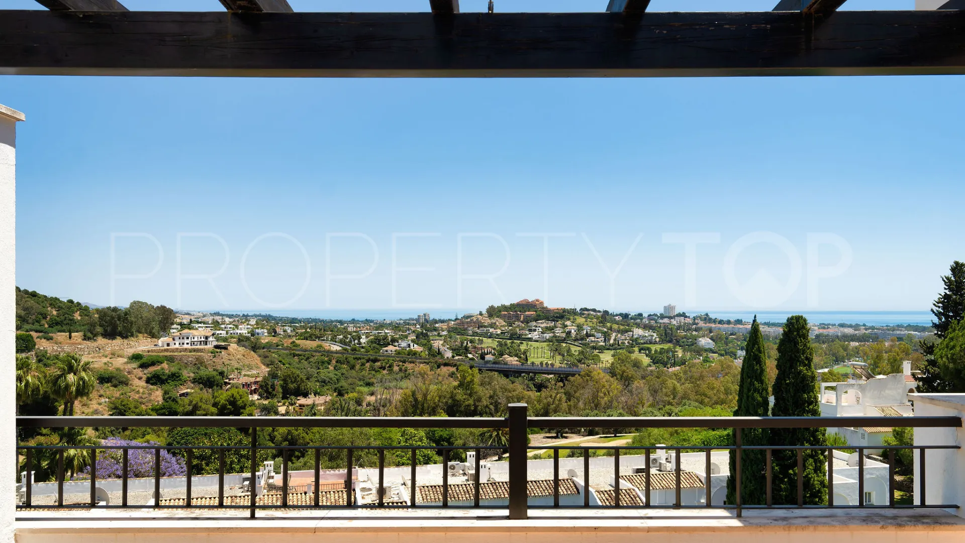 For sale penthouse in La Quinta Suites