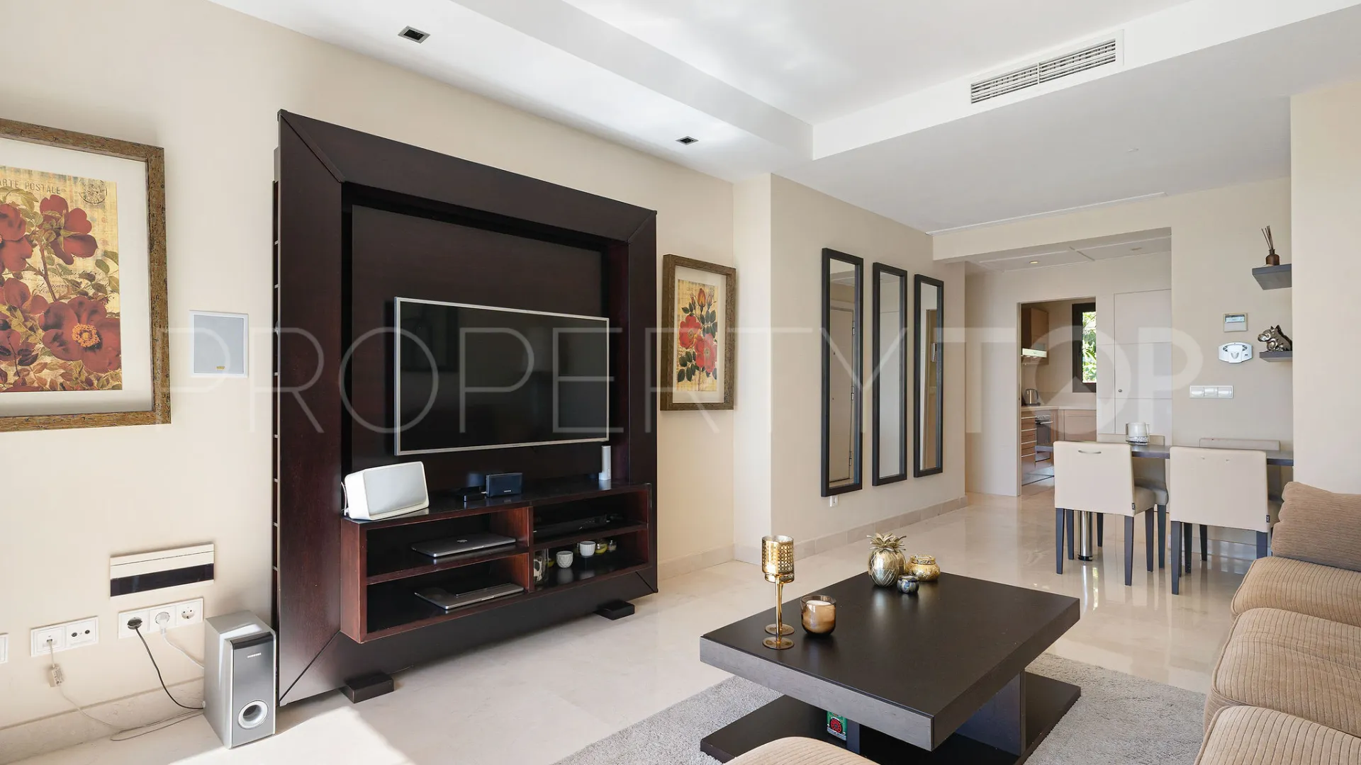 For sale penthouse in La Quinta Suites