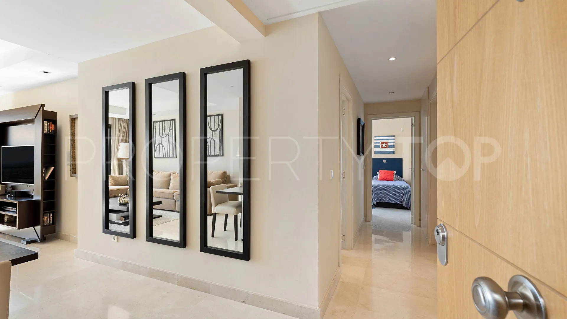 For sale penthouse in La Quinta Suites