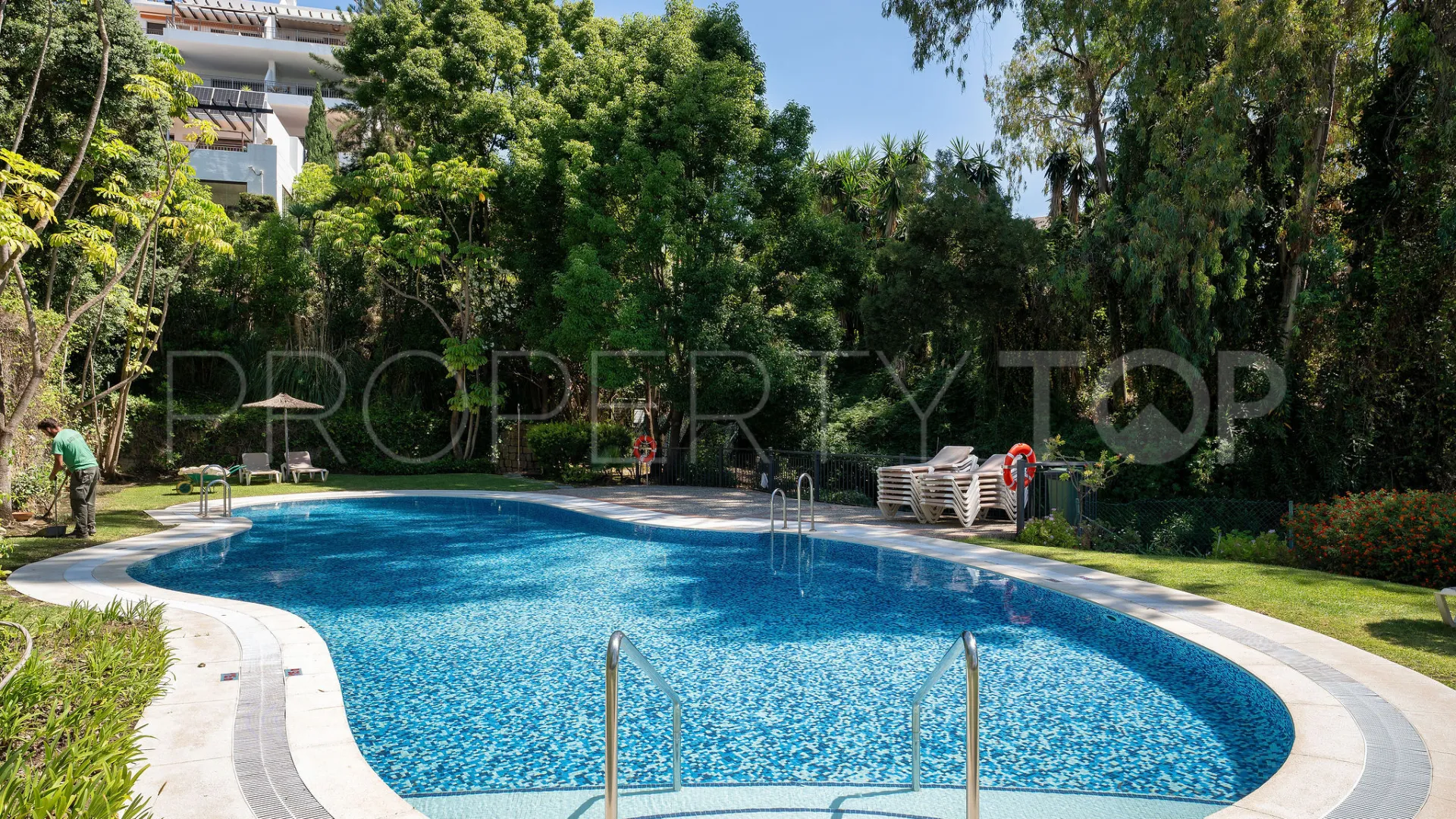 For sale penthouse in La Quinta Suites