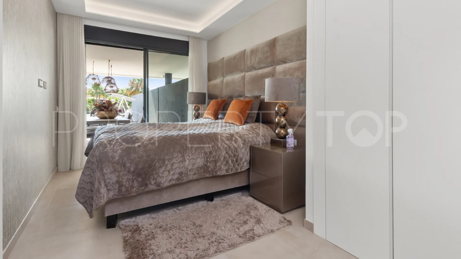 Ground floor apartment for sale in El Campanario Hills with 3 bedrooms