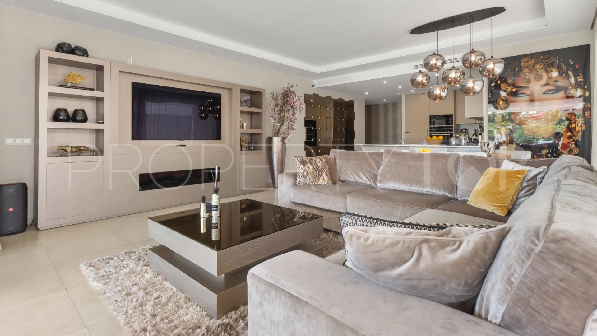 Ground floor apartment for sale in El Campanario Hills with 3 bedrooms