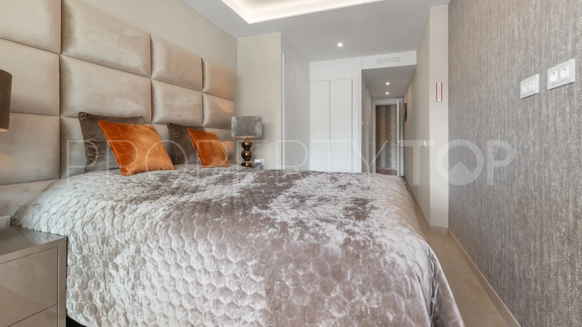 Ground floor apartment for sale in El Campanario Hills with 3 bedrooms