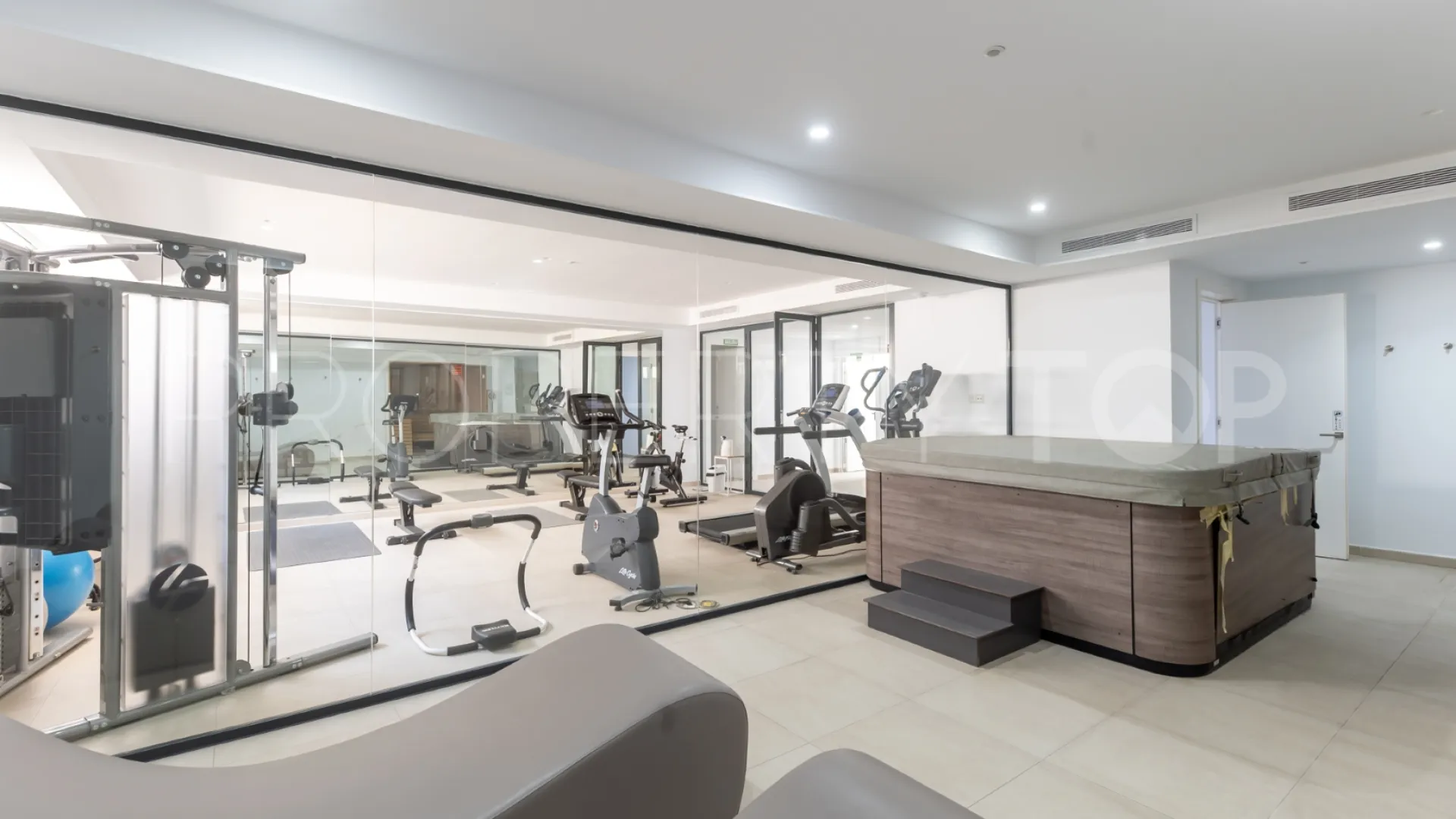 Ground floor apartment for sale in El Campanario Hills with 3 bedrooms