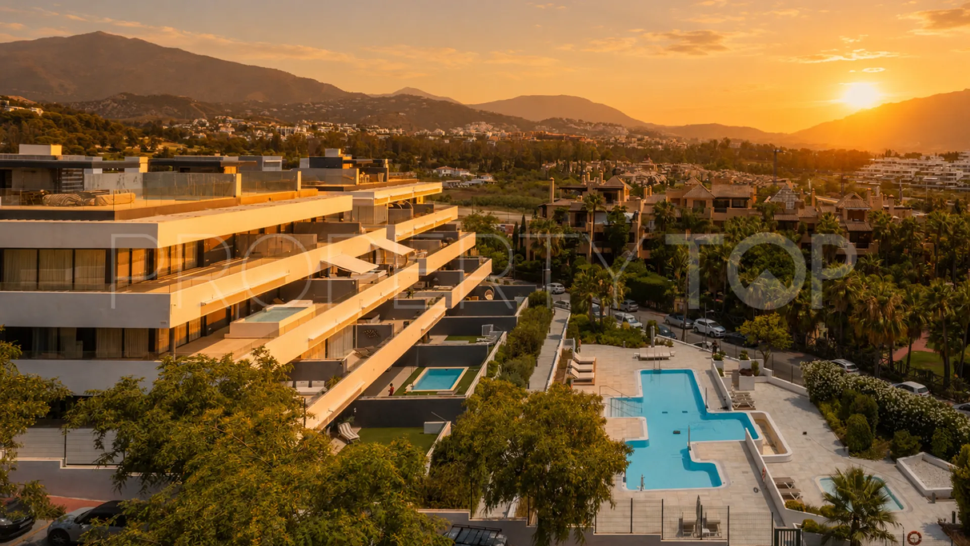 Ground floor apartment for sale in El Campanario Hills with 3 bedrooms