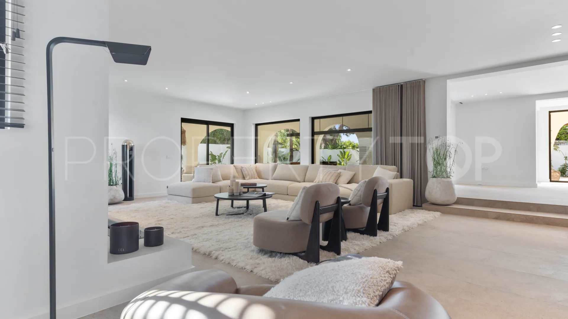 Casasola 5 bedrooms villa for sale