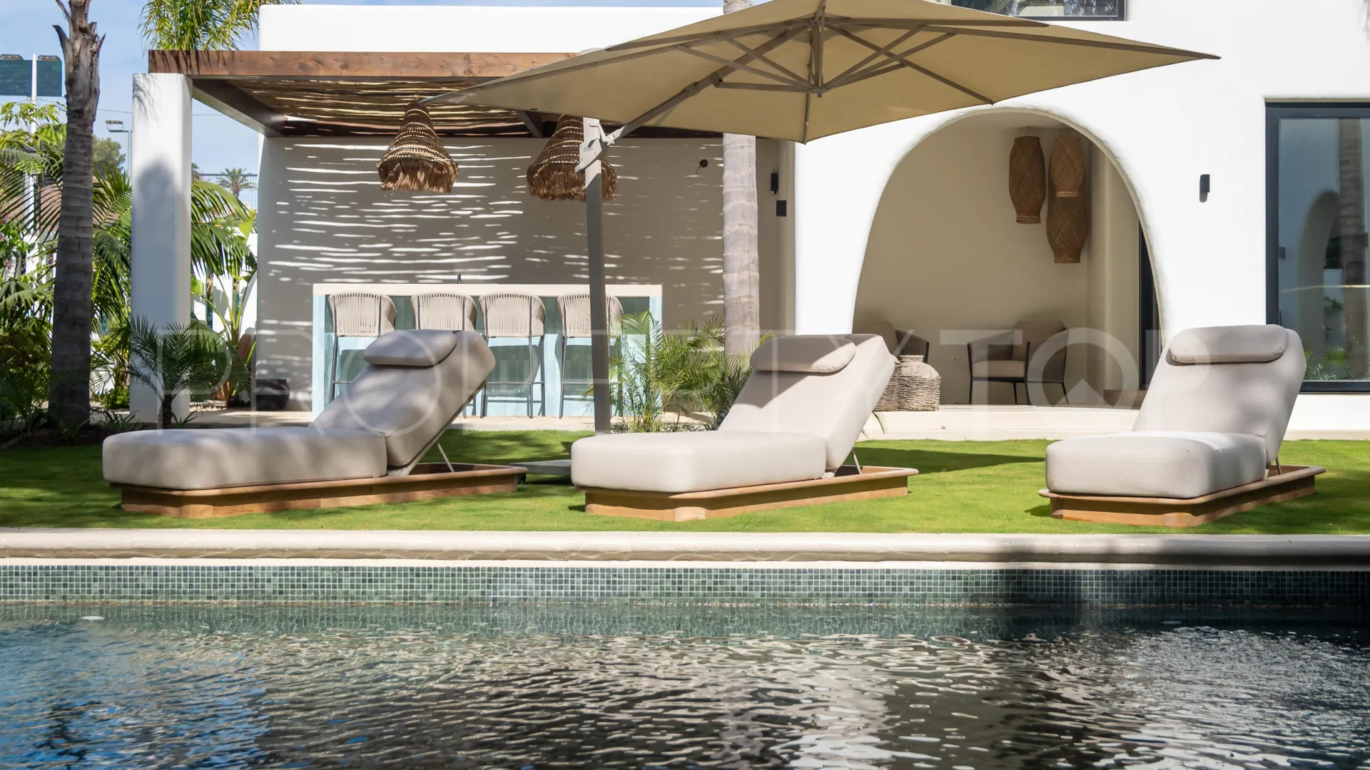 Casasola 5 bedrooms villa for sale