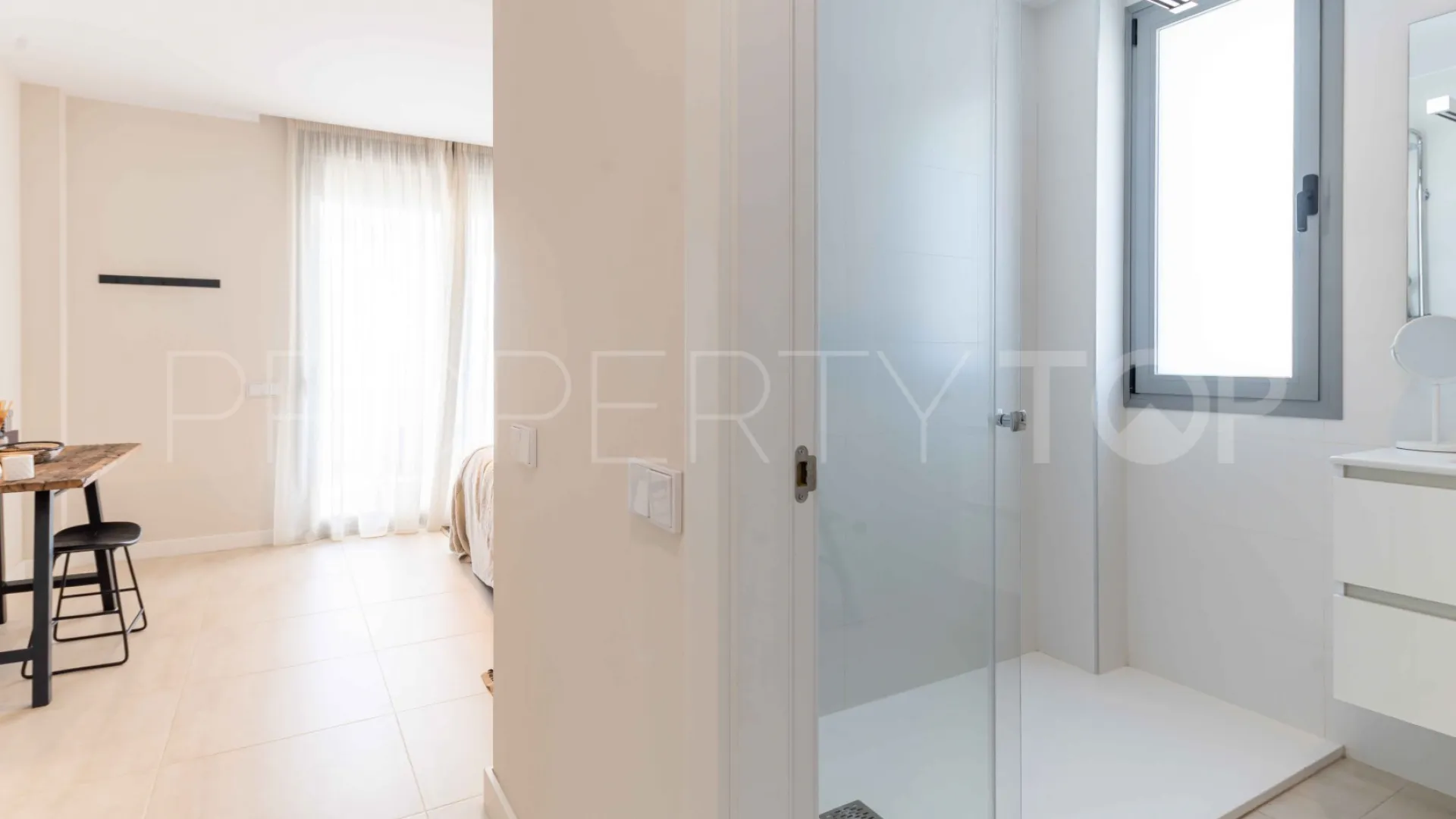 Se vende apartamento en Selwo de 3 dormitorios