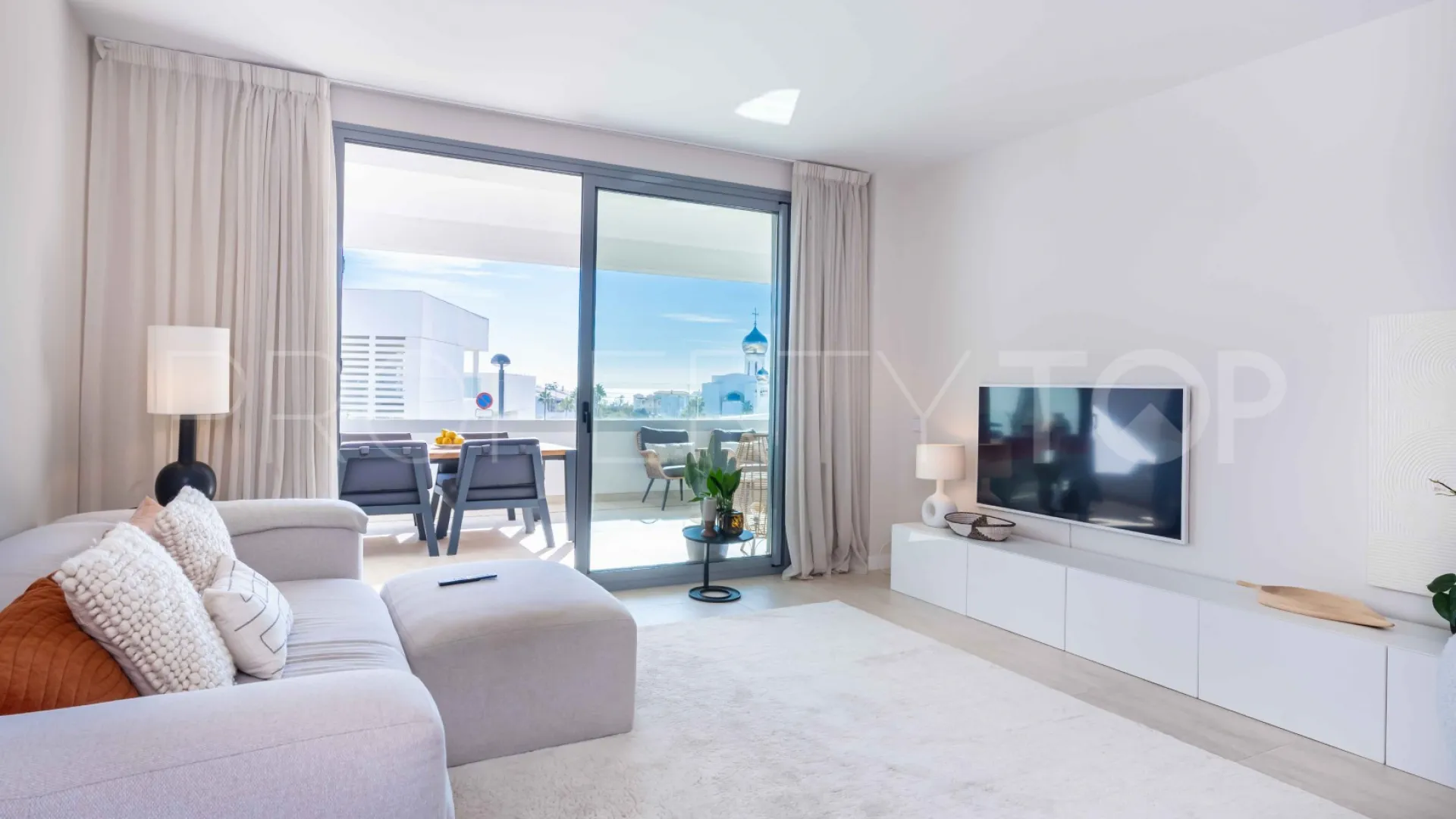 Se vende apartamento en Selwo de 3 dormitorios