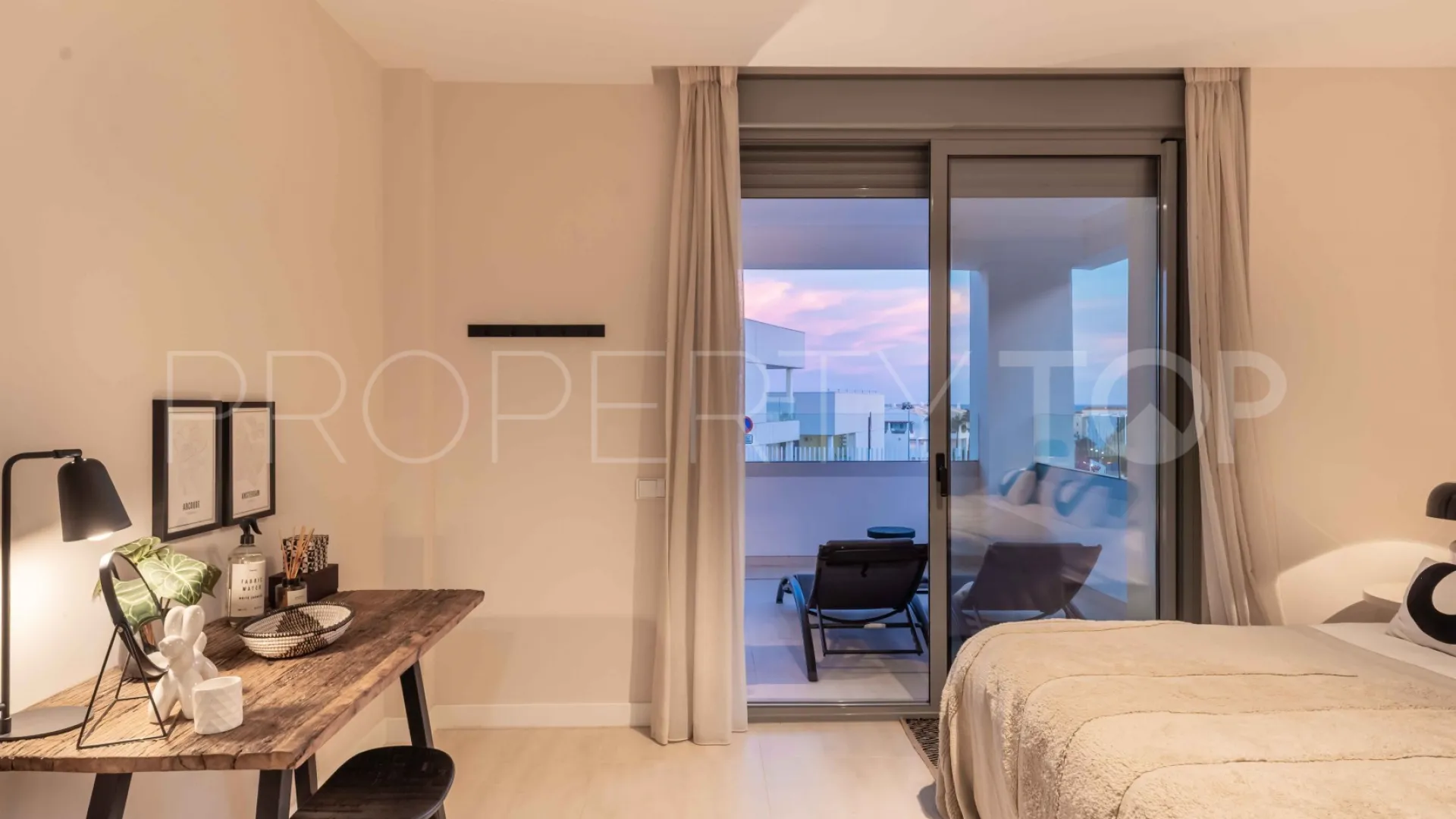 Se vende apartamento en Selwo de 3 dormitorios