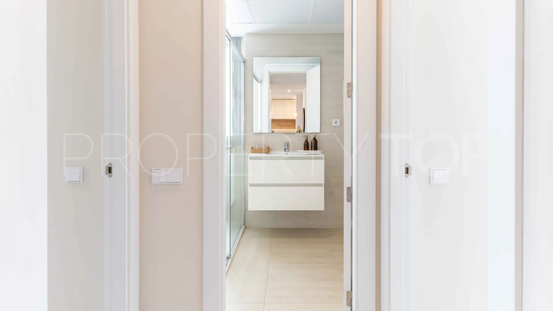 Se vende apartamento en Selwo de 3 dormitorios