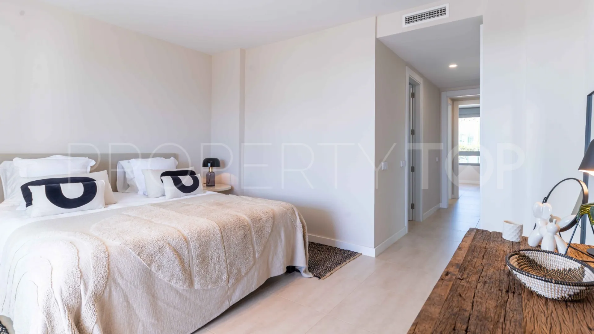 Se vende apartamento en Selwo de 3 dormitorios