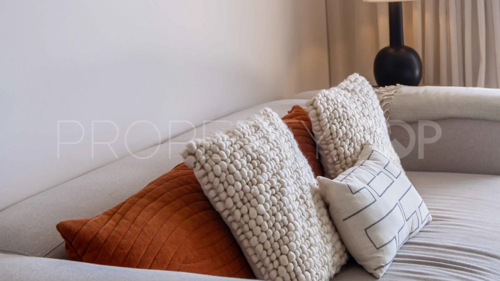 Se vende apartamento en Selwo de 3 dormitorios