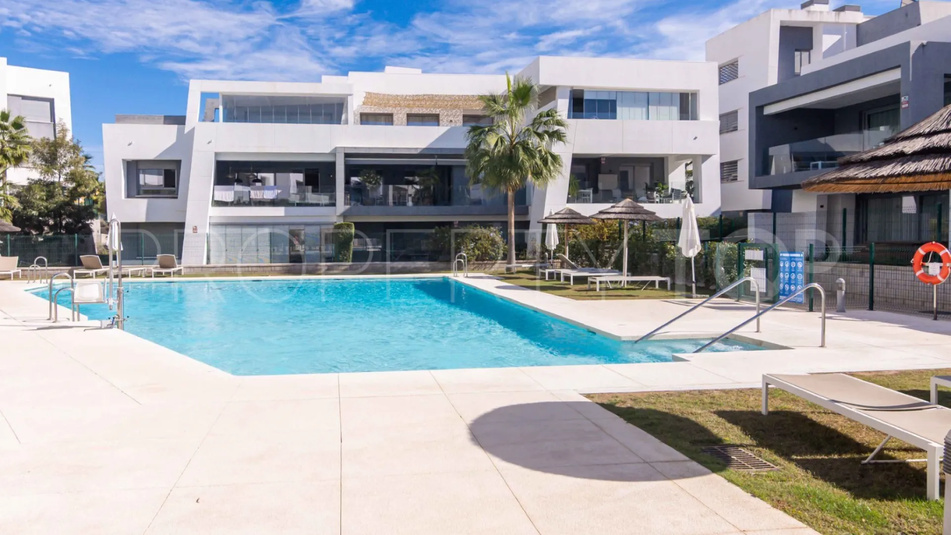 Se vende apartamento en Selwo de 3 dormitorios