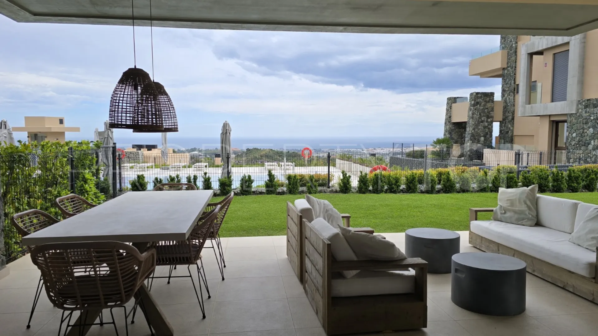 For sale Real de La Quinta ground floor apartment with 3 bedrooms