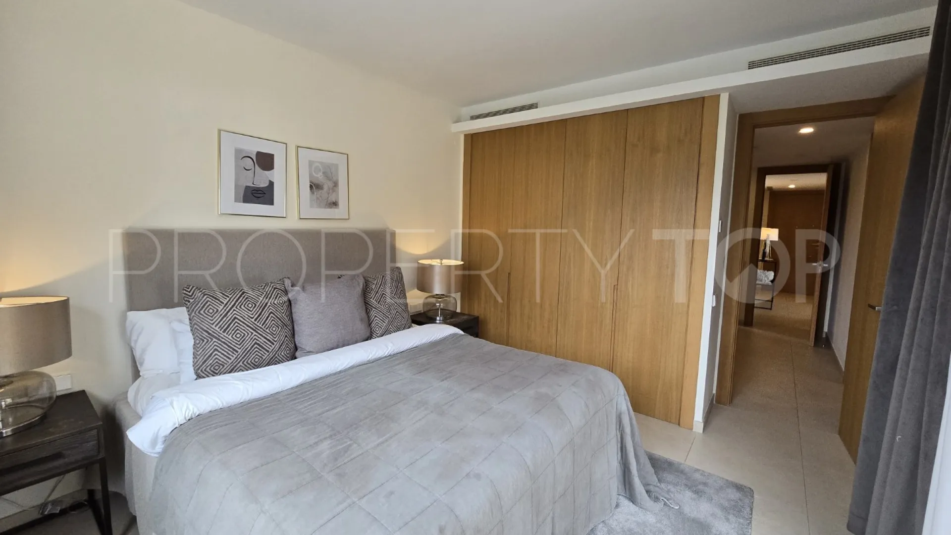 For sale Real de La Quinta ground floor apartment with 3 bedrooms