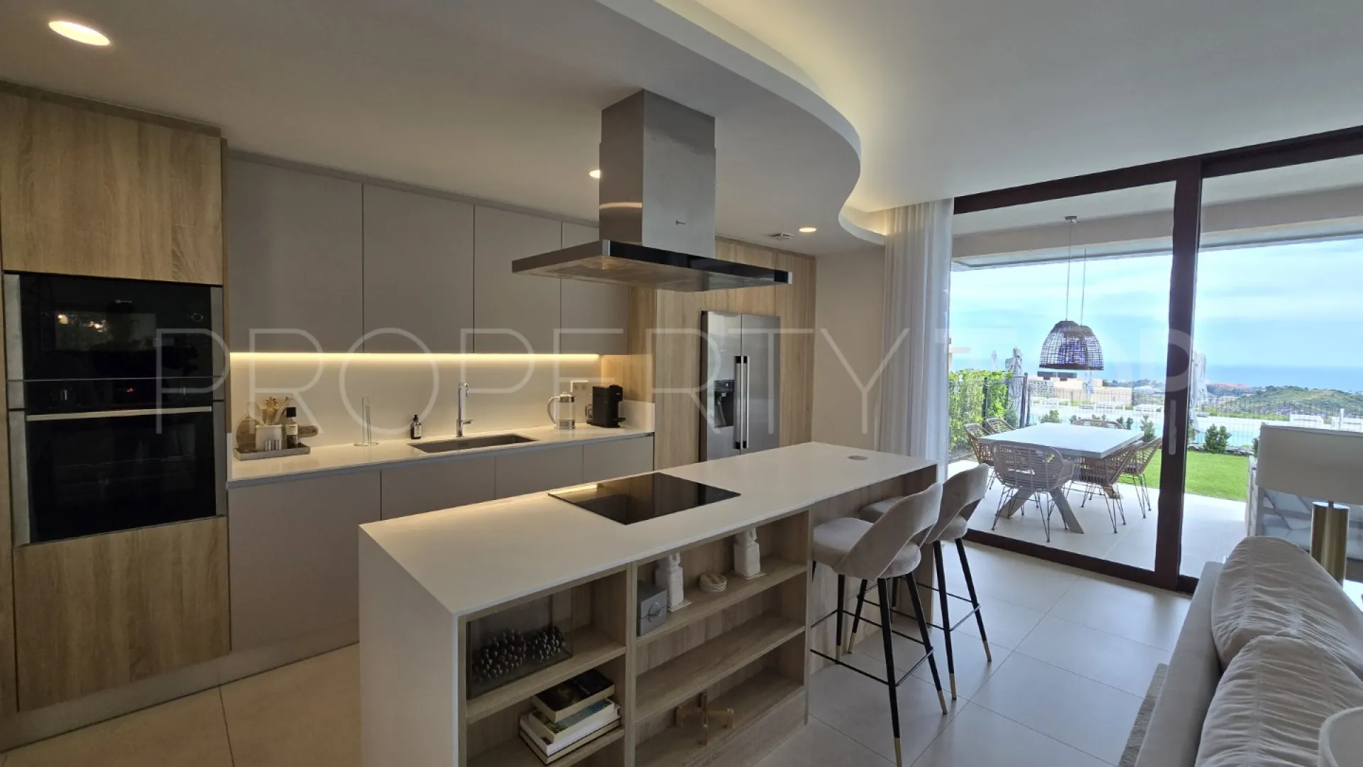 For sale Real de La Quinta ground floor apartment with 3 bedrooms