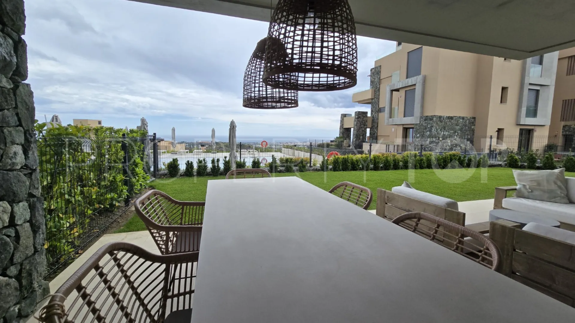 For sale Real de La Quinta ground floor apartment with 3 bedrooms
