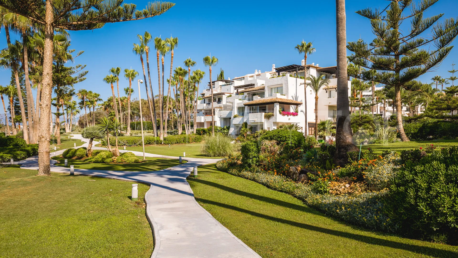 For sale apartment in Marina Puente Romano
