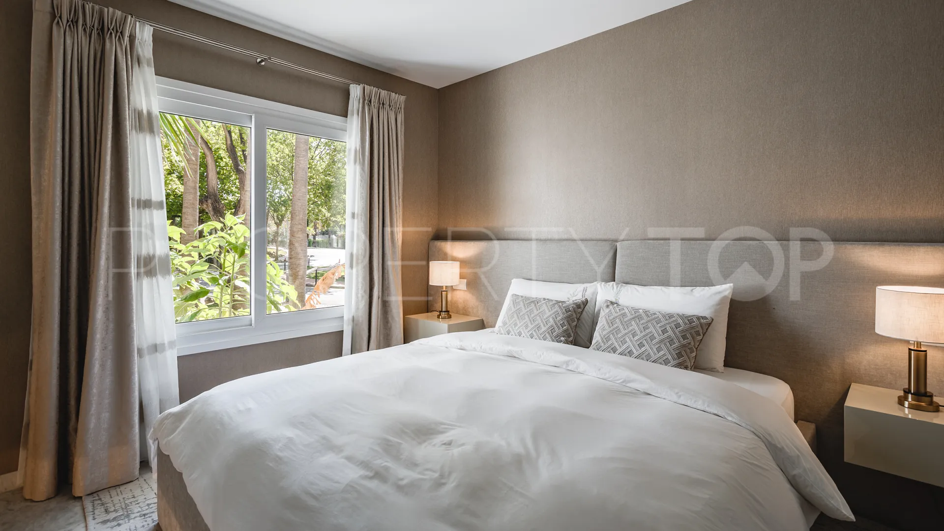 For sale apartment in Marina Puente Romano
