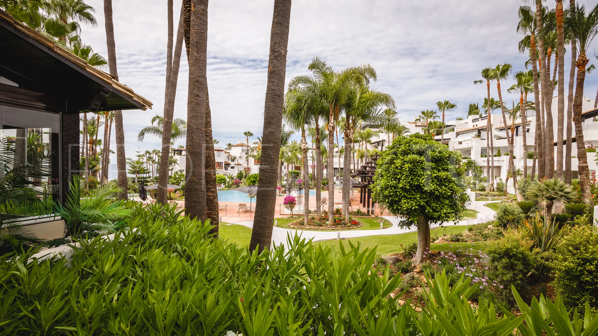For sale apartment in Marina Puente Romano