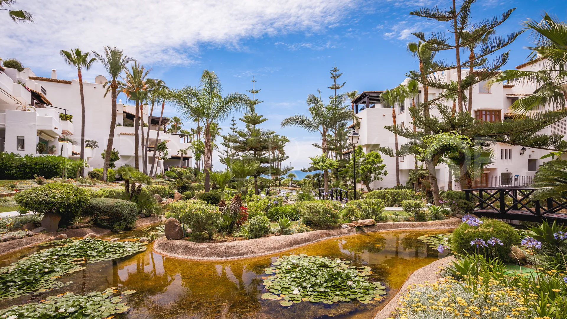 For sale apartment in Marina Puente Romano
