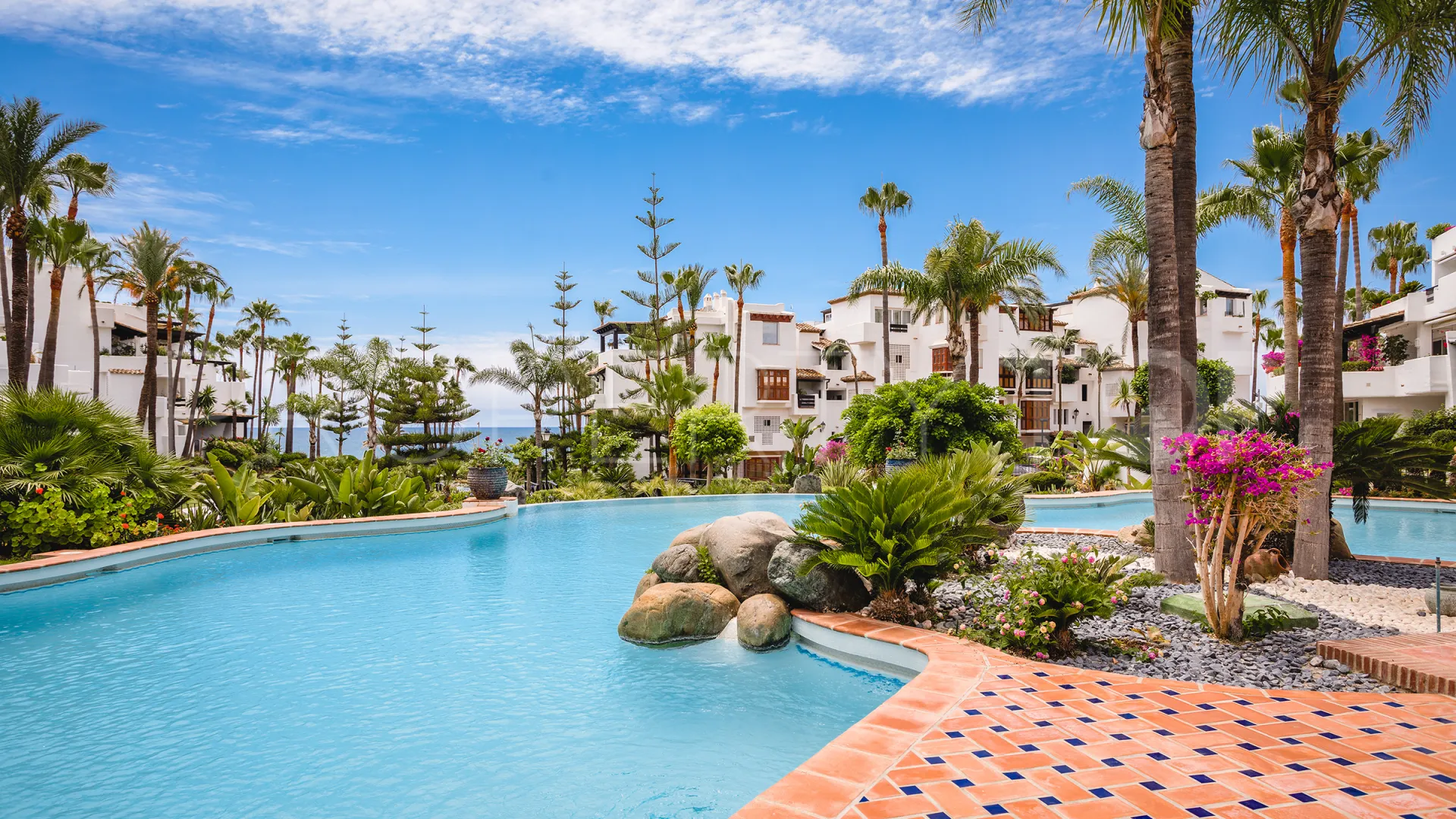 For sale apartment in Marina Puente Romano