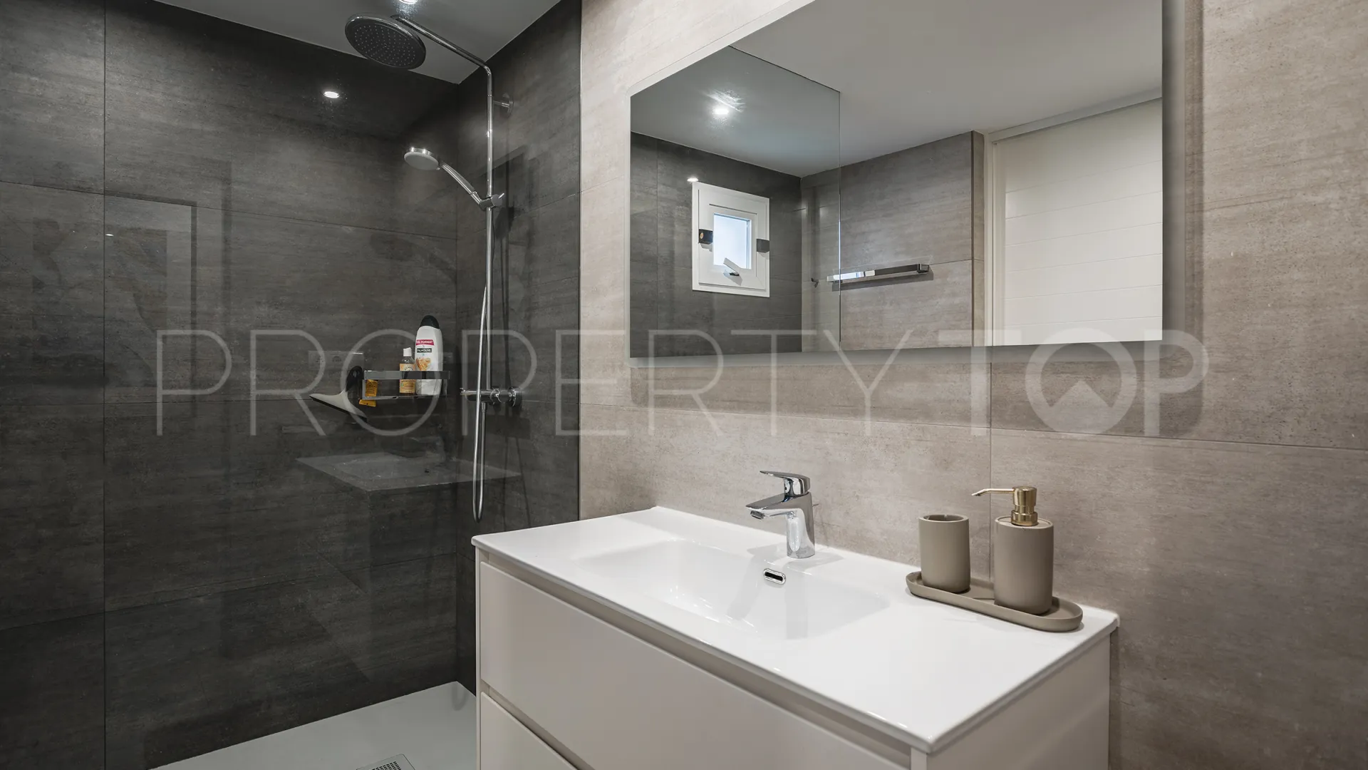 For sale apartment in Marina Puente Romano
