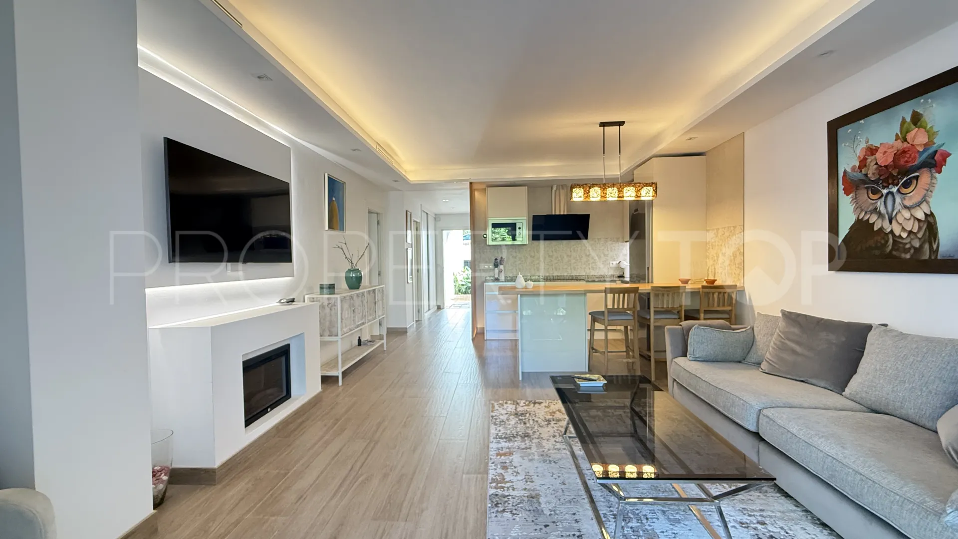 Apartamento planta baja en venta en Puente Romano II con 2 dormitorios