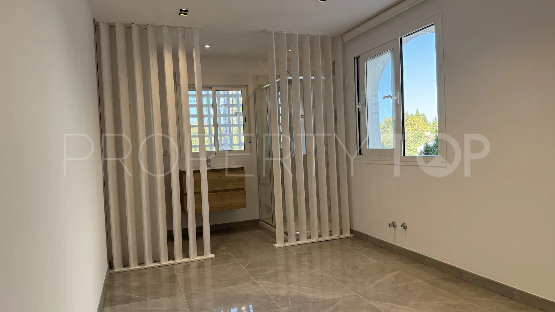 Se vende Ático en Guadalmina Baja