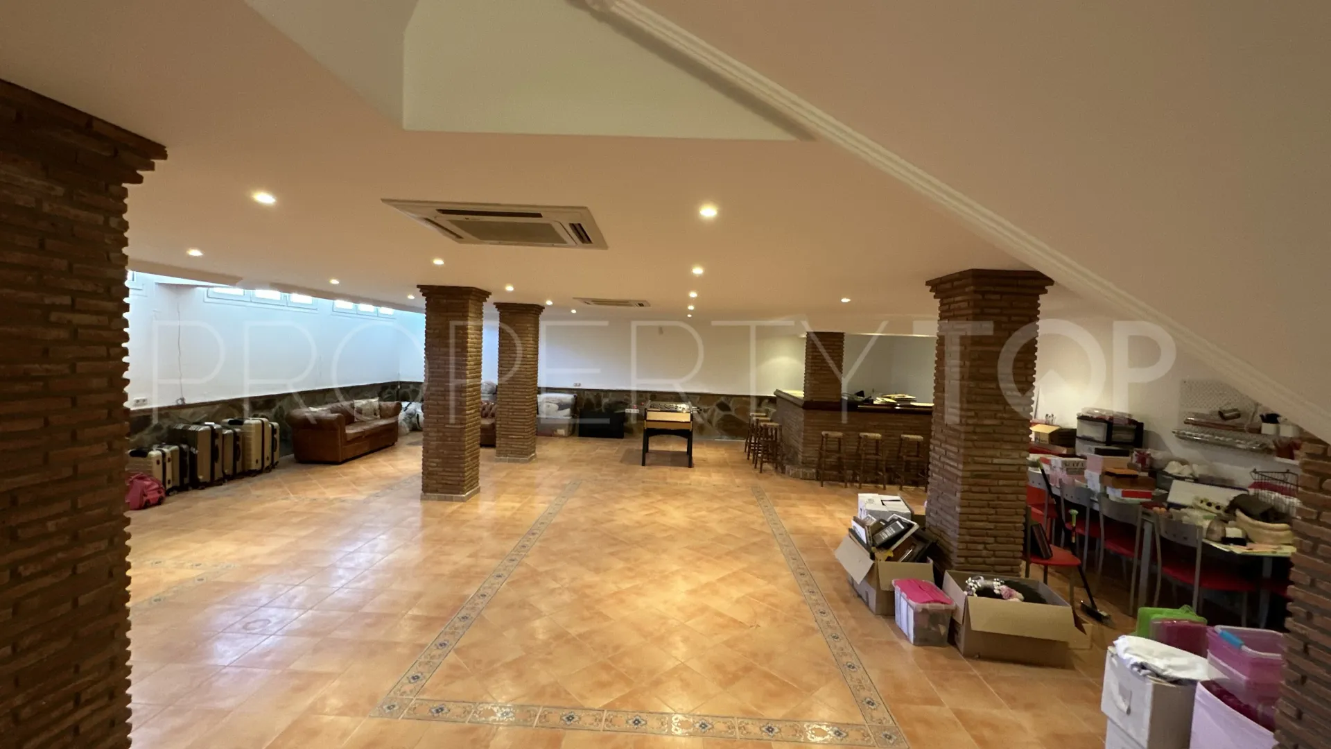 Villa en venta en Rincon de la Victoria