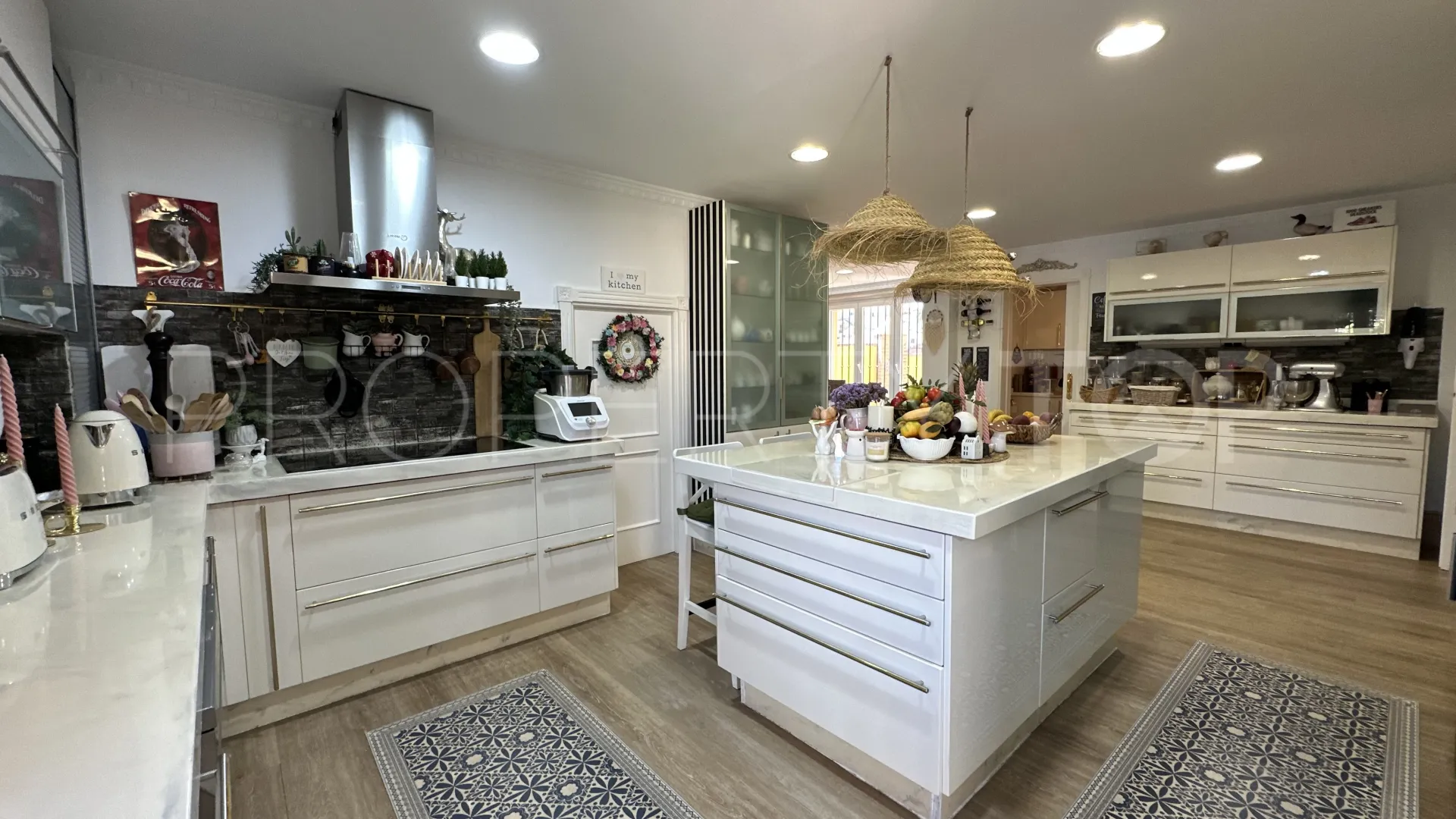 Villa en venta en Rincon de la Victoria